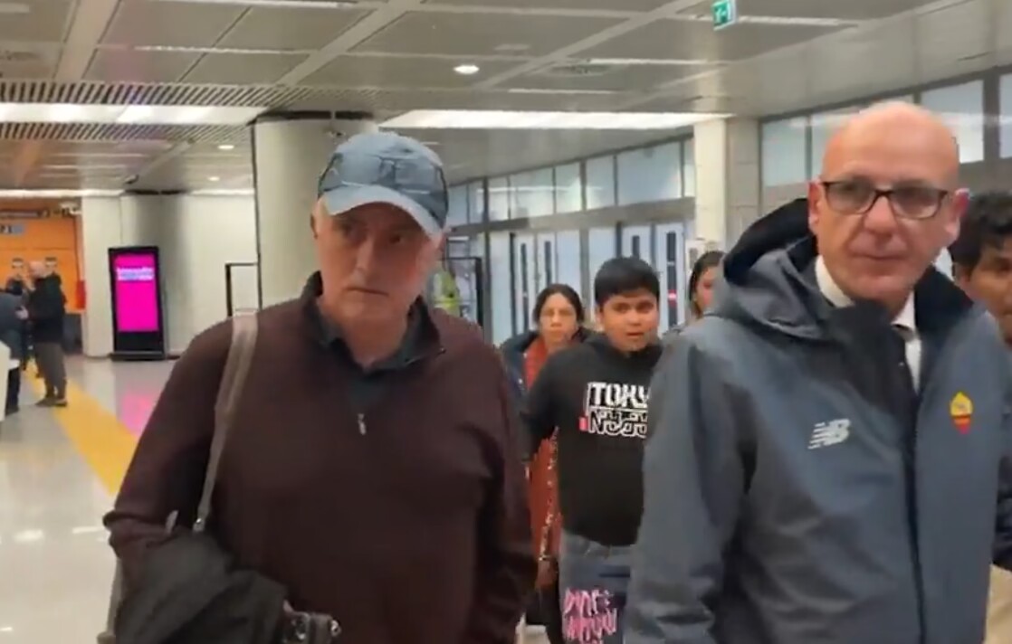 记者追问穆帅卡尔斯多普未来和迪巴拉情况，穆帅：再见