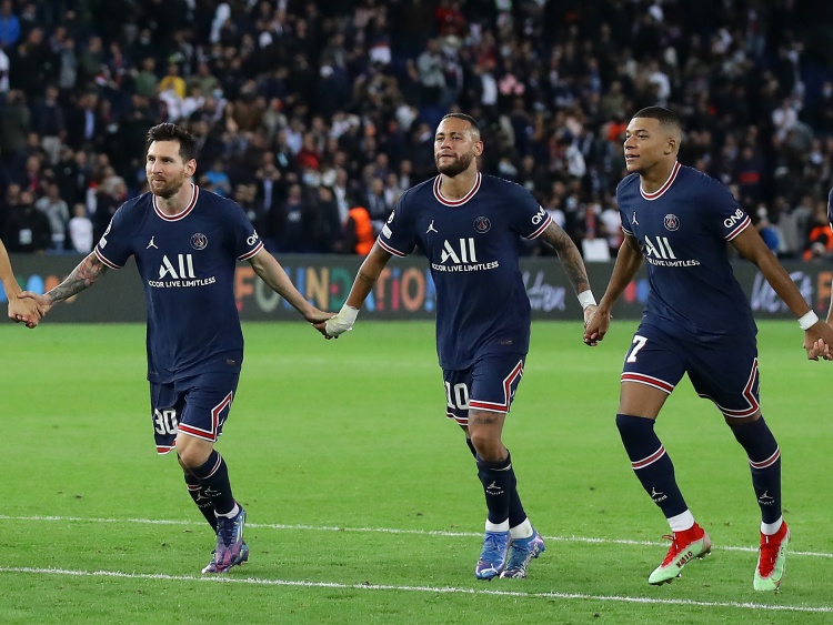 统治力！巴黎近10个赛季8次获得法甲冠军