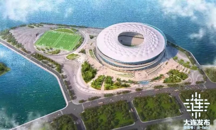 大连梭鱼湾专业足球场建设进展：6.3万座椅已经安装完成1/4
