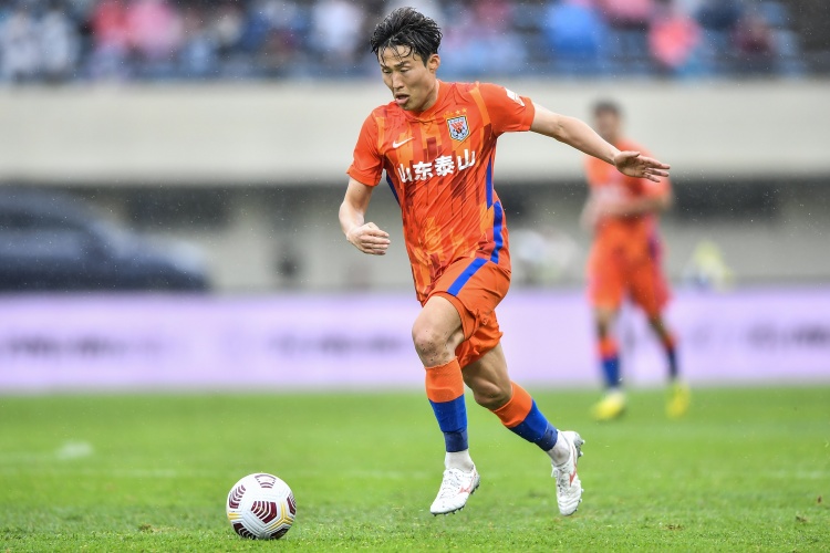 鲁媒评孙准浩无缘东亚杯：失去表现机会，圆梦世界杯之路或被堵死