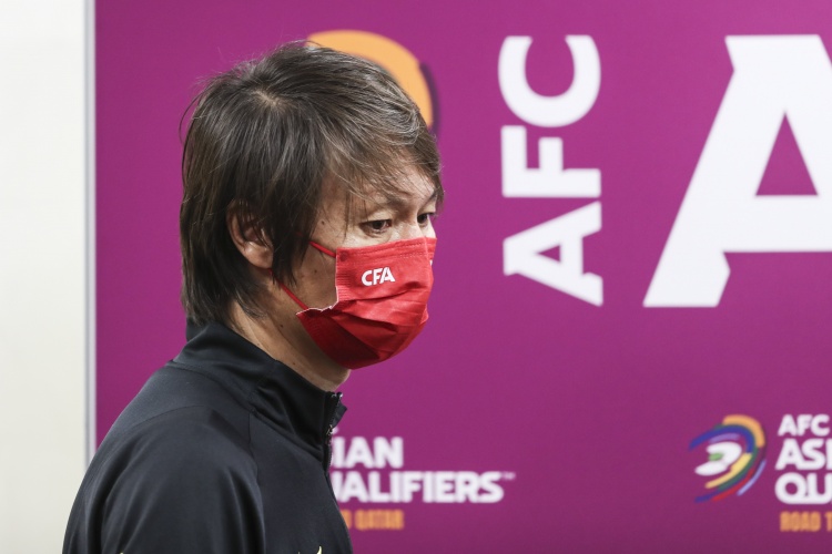 记者：李铁助手忻峰一直失联 郑斌被拘证明李铁已被抓到很多黑料