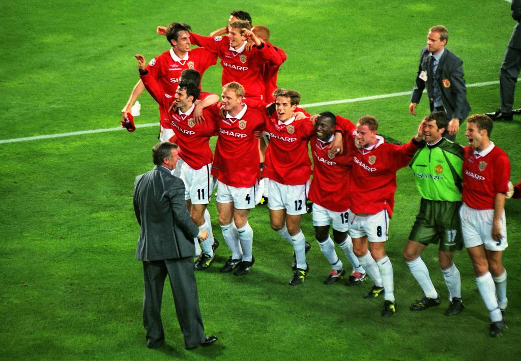 1999年的今天：曼联补时连入两球2-1神奇逆转拜仁，加冕三冠王