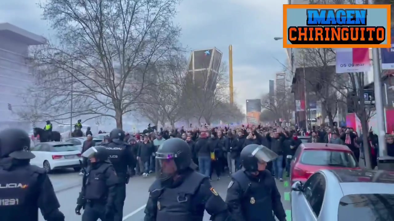 马竞球迷前往伯纳乌球场，高喊：马德里主义者都是X娘养的！