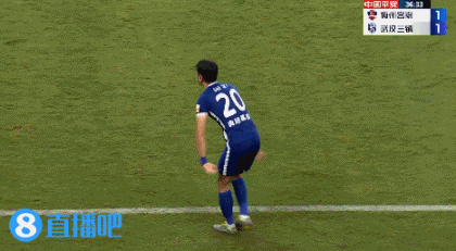 三镇反超！谢鹏飞低射打近角破门，三镇2-1领先梅州客家