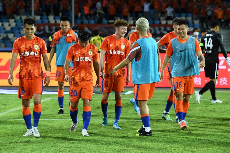 山东泰山对阵广州城单场33次射门，创自2012年以来队史纪录