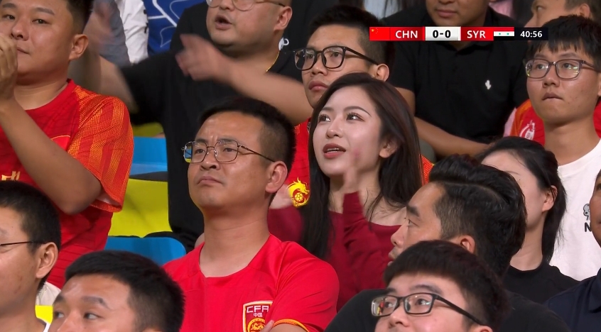 国足vs叙利亚到场球迷12367人，比上一场对阵马来少了14000人