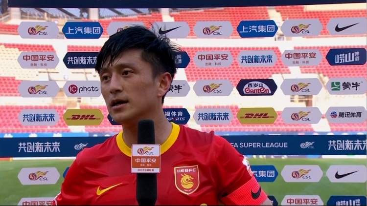 丁海峰：俱乐部欠薪一年一分钱没发，球员能站在球场上就已很不错