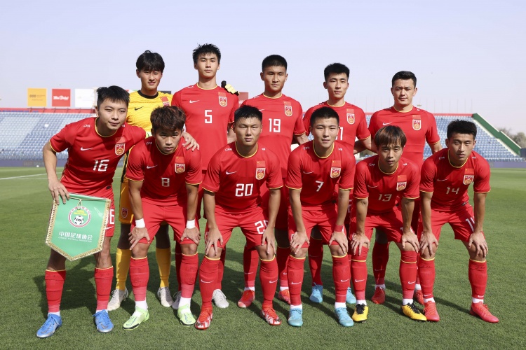 记者：为亚运会热身赛，足协可能派出U23国足参加东亚杯