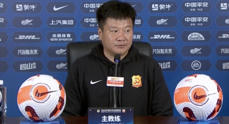 李金羽：我们武汉队赢球有运气成分 要为河北队年轻球员点赞鼓掌