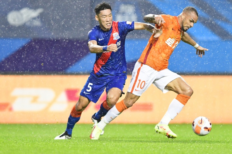 半场-布鲁诺扳平胡人天反超 武汉长江2-1上海申花