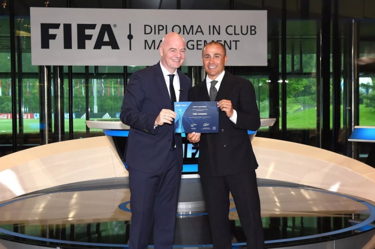 国际足联为卡纳瓦罗等32人颁发俱乐部管理学证书