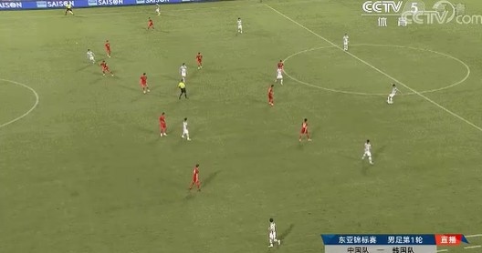 媒体人：朱辰杰乌龙球对方明显越位，而且越位球员明显影响了比赛