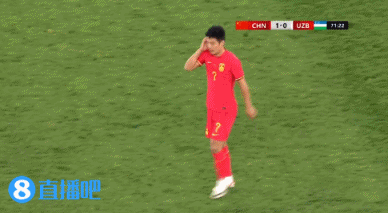 国足换人调整：刘洋、方昊登场，换下李磊、武磊