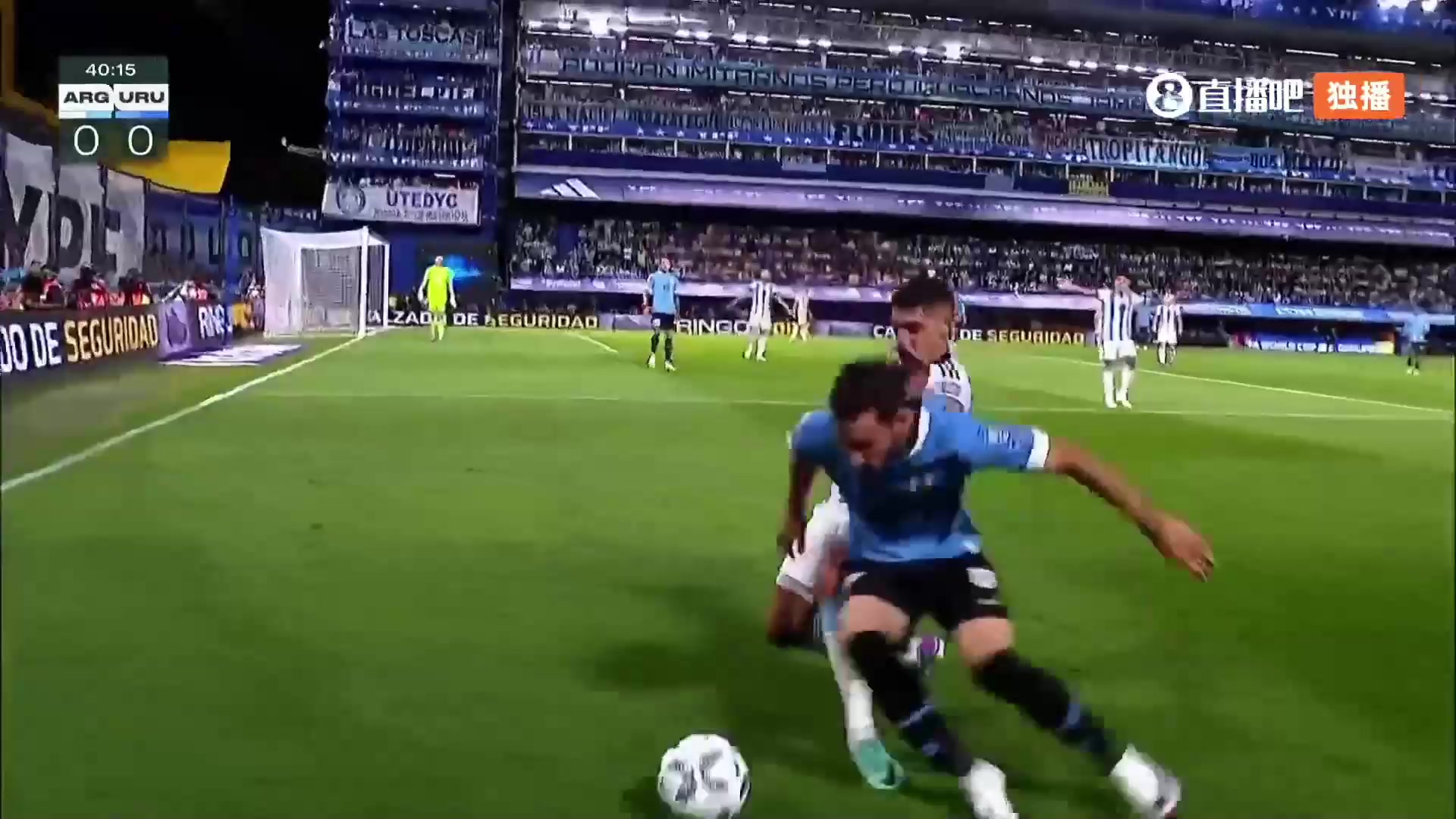 阿根廷本次世预赛首丢球，莫利纳后场被断球，阿劳霍破门