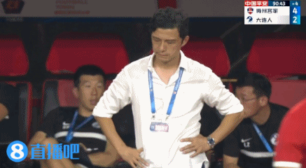 近七轮仅一胜！谢晖比赛末尾在场边闭目沉思