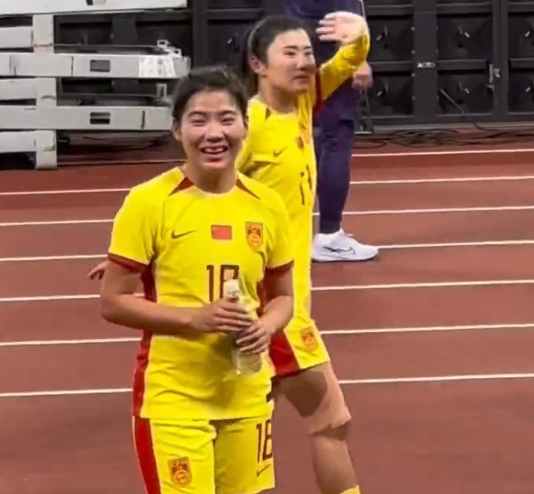 替补登场上演国家队首秀，沈梦露发视频纪念：第一次国家队比赛