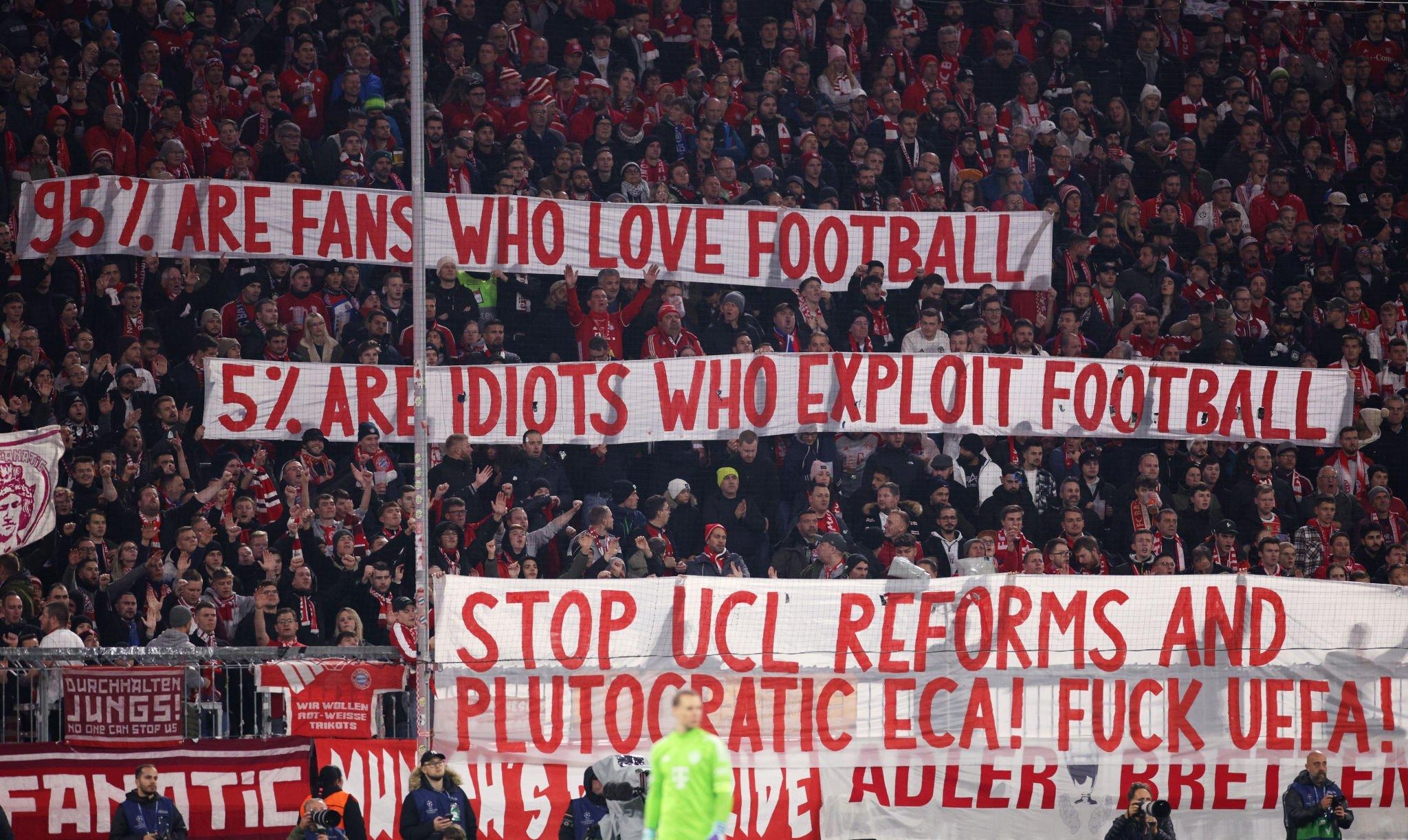 拜仁球迷横幅抗议：5%的人是压榨足球的蠢货，XXXX的欧足联
