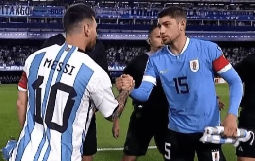 爆发冲突巴尔韦德：梅西&阿根廷都伟大，但一切留在场上就行