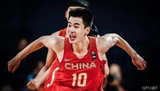 目前已有3名国内球员报名参加NBA选秀为他们加油助威