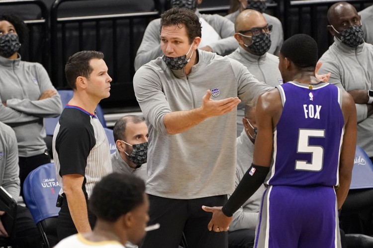 沃顿谈疫苗接种：总会让球员来做决定 这也是NBA建立的方式