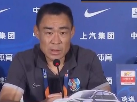 杨为健:明天比赛对青岛和武汉都很关键 球队伤病都在积极恢复中