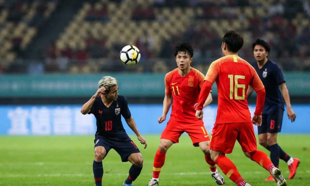 中国对泰国足球「中国对泰国足球赛15阵容」
