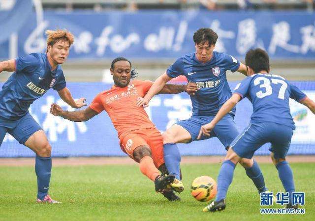 江苏舜天足球俱乐部「江苏舜天足球俱乐部签名足球价格」