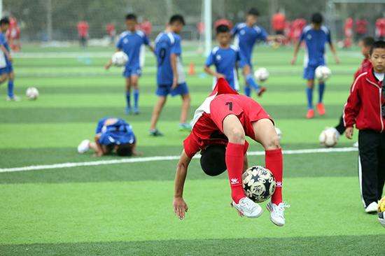 足球啦「足球啦啦操」