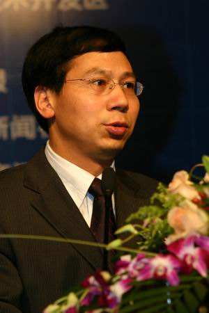 青岛市长胡学峰简历「青岛市黄岛区高德绪书记」