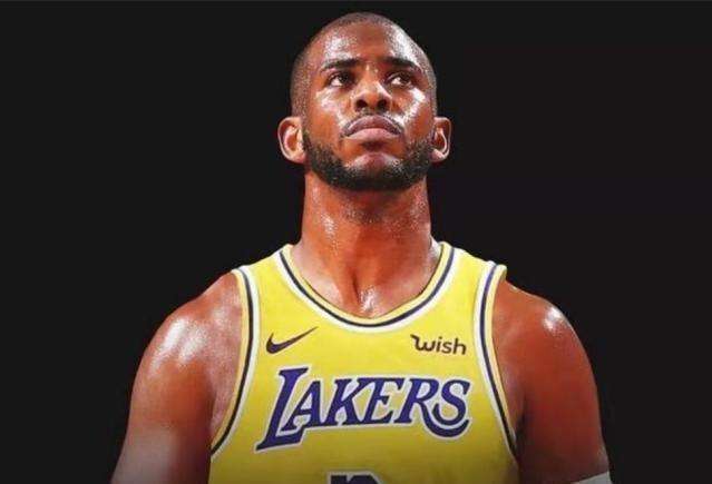 新浪nba直播「新浪NBA直播比较火那个是谁」