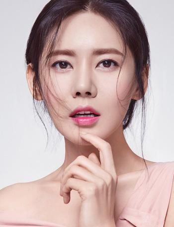 秋瓷炫图片「看到秋瓷炫的这几张照片」