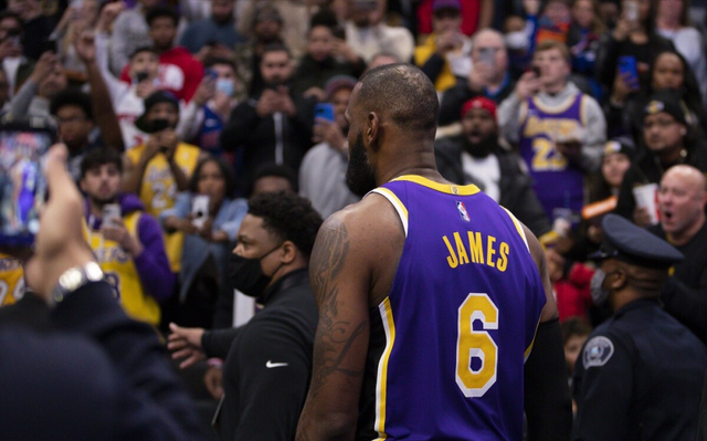 nba篮球新闻「NBA篮球新闻稿简短」