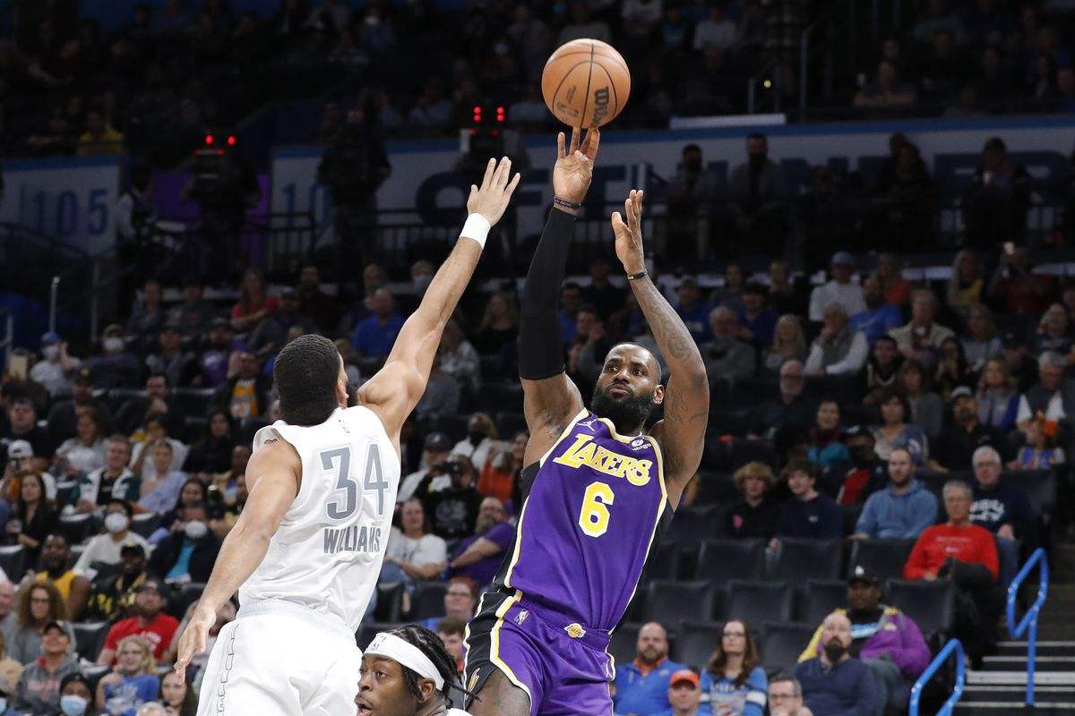 nba湖人vs尼克斯「nba湖人vs尼克斯今日直播视频」