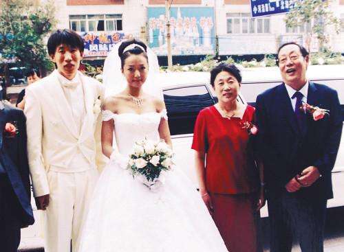 李铁老婆「李铁老婆 足球」