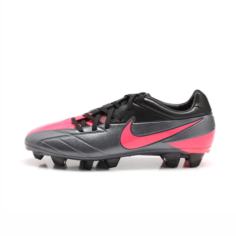 t90足球鞋「T90足球鞋4代怎么区级别??」