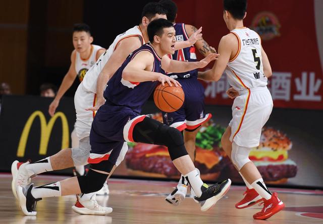 今日cba「今日cba篮球直播赛程表」