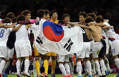 韩国男足「韩国男足世界排名」