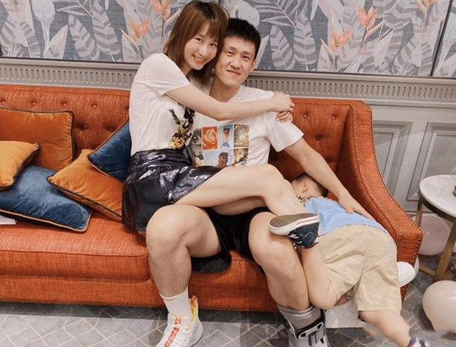 杜锋老婆「杜锋有过几任妻子」