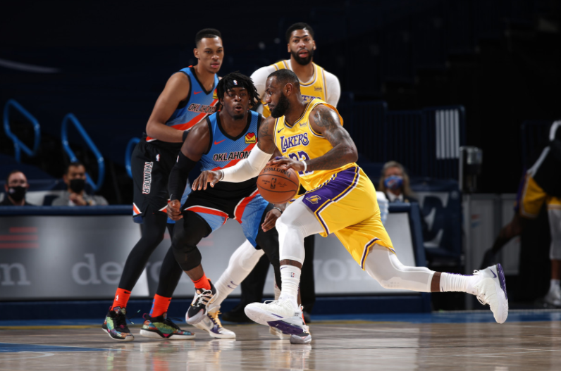 2012年nba湖人vs雷霆「2012年nba雷霆vs湖人系列赛」