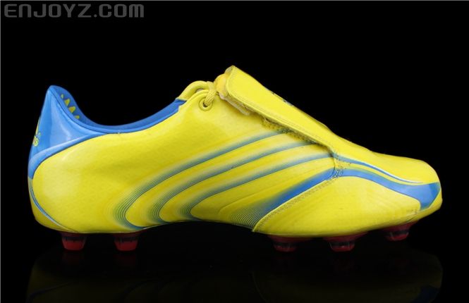 f50足球鞋「f50足球鞋系列介绍」