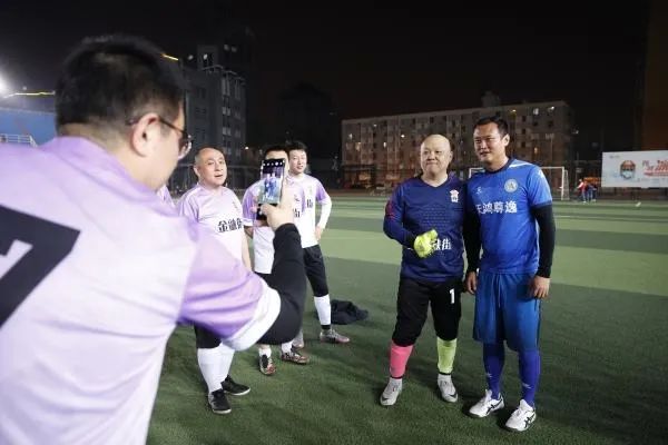 最牛社区「最牛社区足球队」
