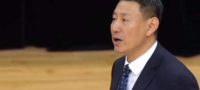 李楠出任江苏男篮主教练「中国男篮现任主教练李楠的执教能力」