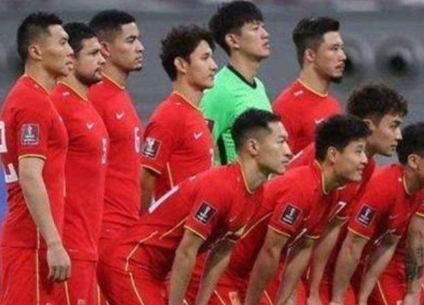 国足0-3澳大利亚全场0射正「12强赛三分钟丢两球全场零射正 国足03澳大利亚」