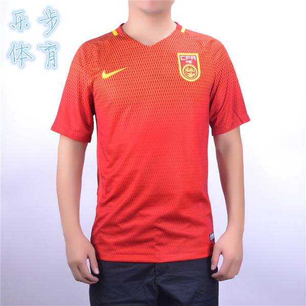 队服「队服背后名字」