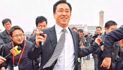 许家印背景，许家印老婆什么背景在哪里看！