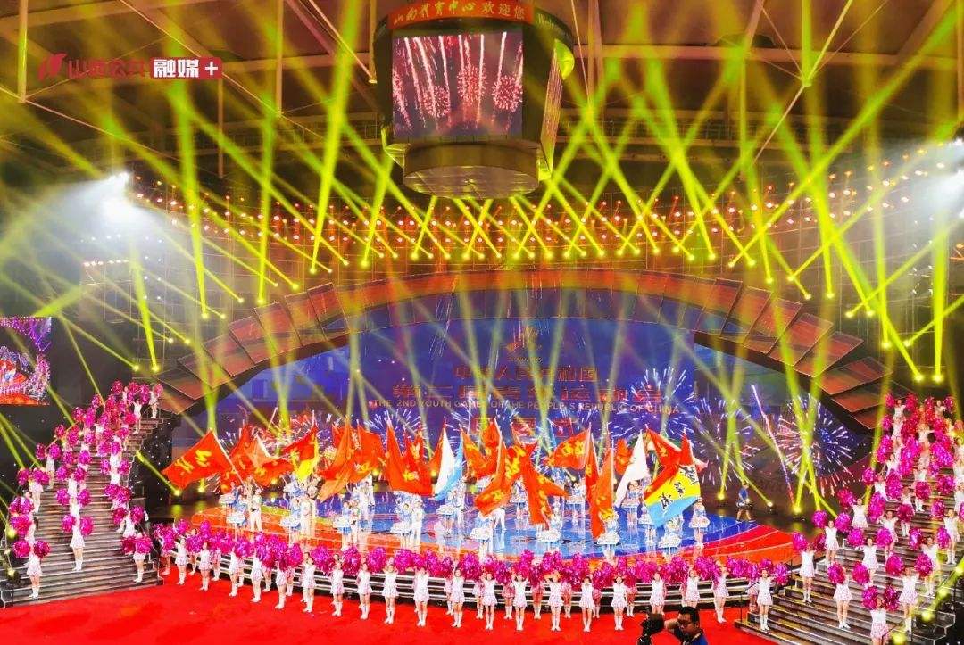 十八大闭幕式直播，党的十八闭幕会直播