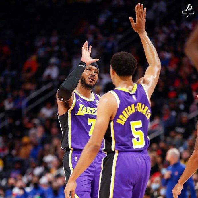 nba湖人vs尼克斯，nba湖人vs尼克斯直播