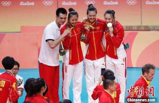 中国女排决战塞尔维亚，中国女排塞尔维亚决赛央视网