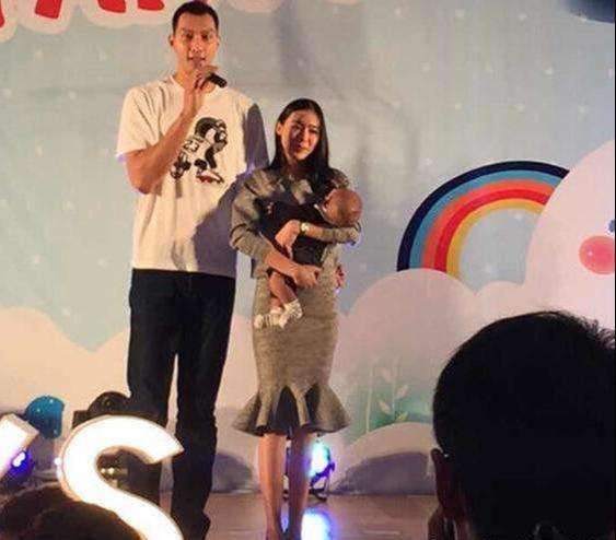 姚明的老婆，姚明的老婆叫什么名字啊