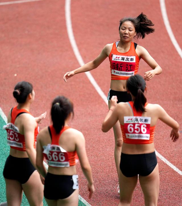 女子4x200冠军，女子4x200破纪录